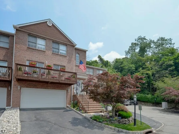 17 Beacon Hill, Pompton Lakes Boro, NJ 07442