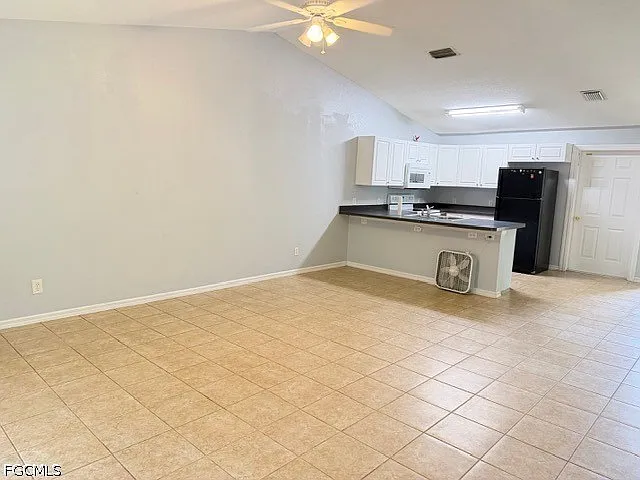 3950 Sunset Rd — Photo 2