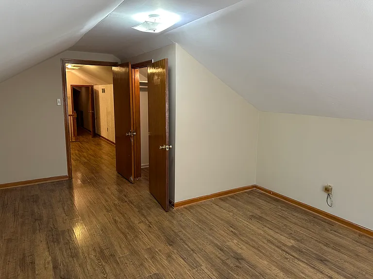 4697 Wooddale Ave — Photo 30