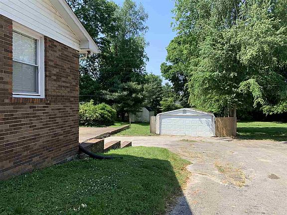 2nd image of 2727 Utah Dr