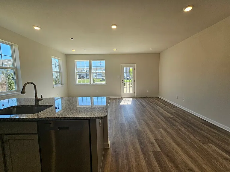 44 Elliot Ln — Photo 13