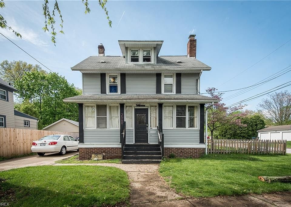 1st image of 2560 4th St