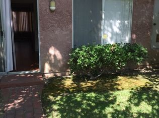 192 Racquet Club Dr, Compton, CA 90220