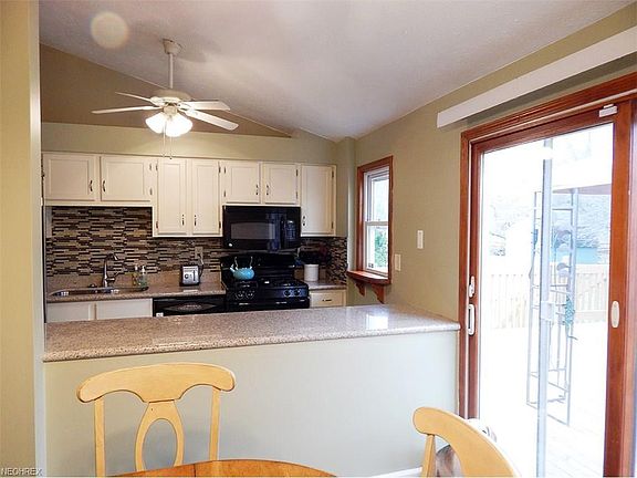 4th image of 250 Yorkshire Dr