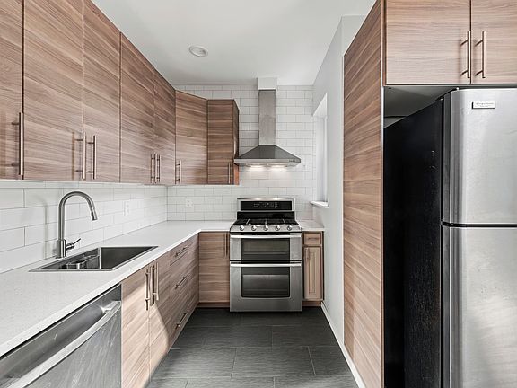 3rd image of 632-634 11th St #9A