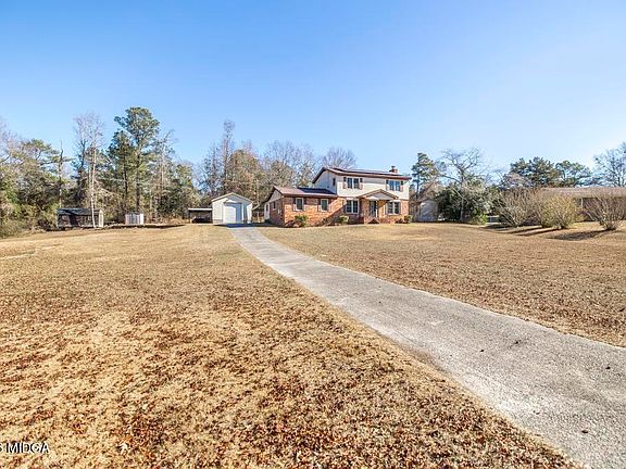 4th image of 5624 Rogers Rd