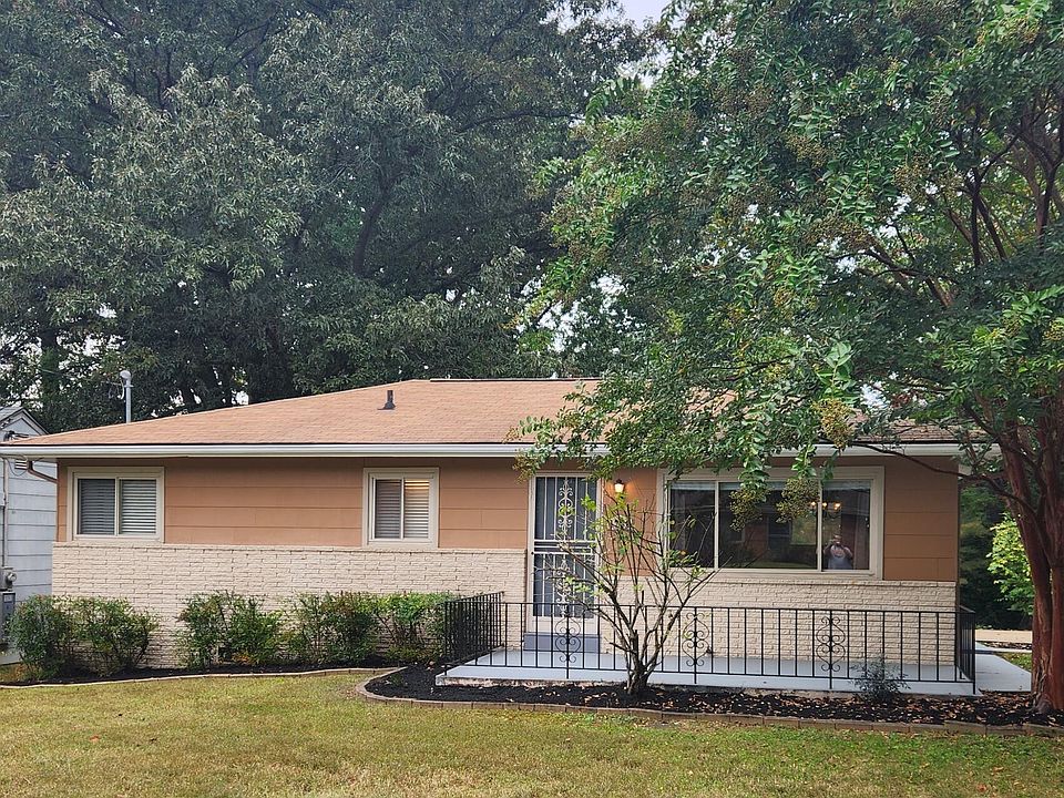 1st image of 3720 Southwood Dr