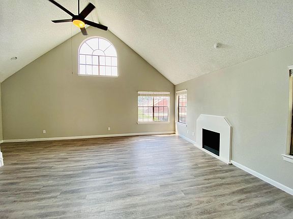 3rd image of 2300 Old Spanish Trl APT 2038
