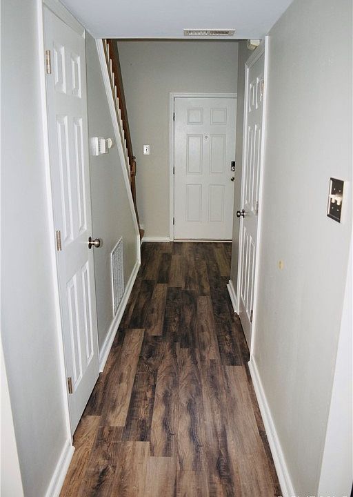 1st image of 3905 Orchard Glen Dr