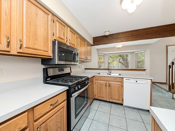 5th image of 3004 Anton Dr