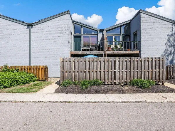 1126 Merrimar Cir N APT C, Columbus, OH 43220