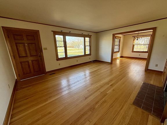 4th image of 2953 Woodbury Hwy