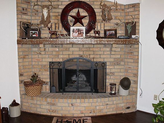 4th image of 292 Woodlake Dr