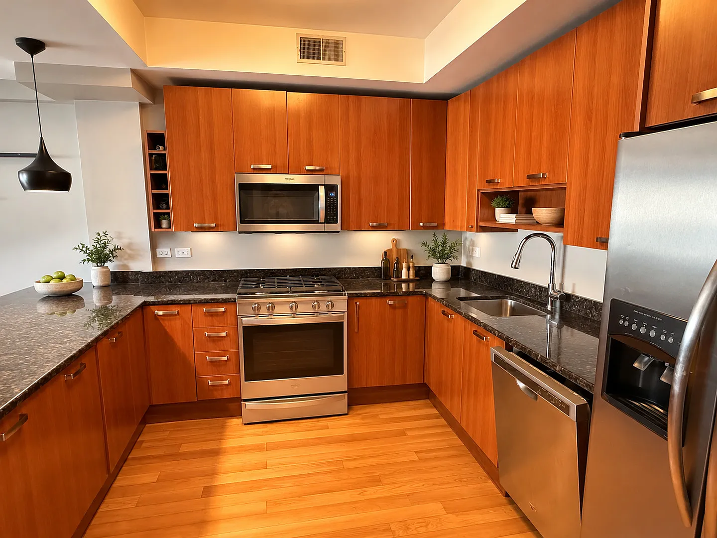 2 bed, 1210 sqft, $2,800 — Photo 3