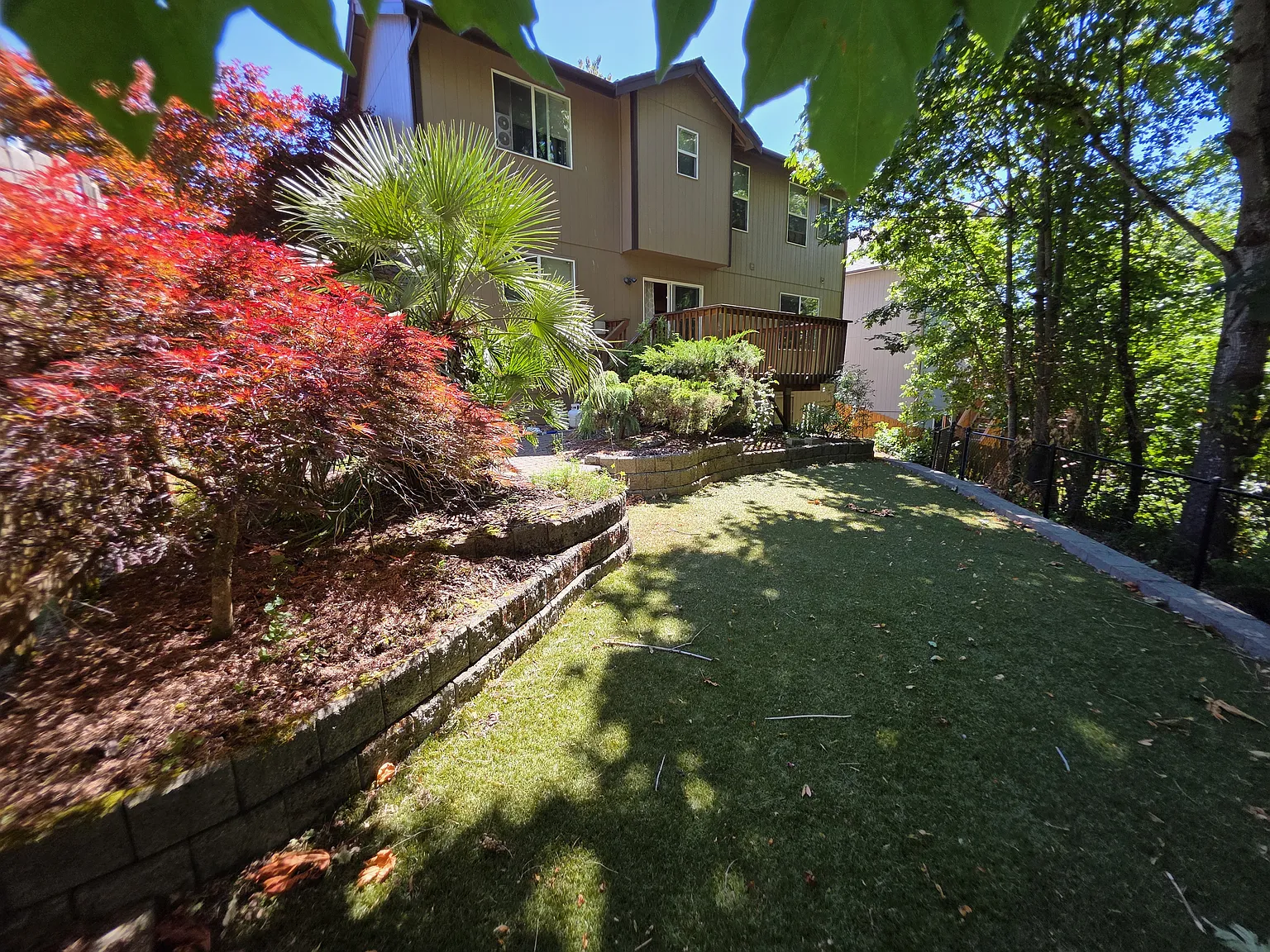 4 bed, 1995 sqft, $2,800 — Photo 4