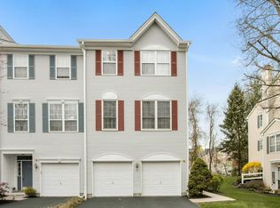 167 Meadow Ln, Nanuet, NY 10954