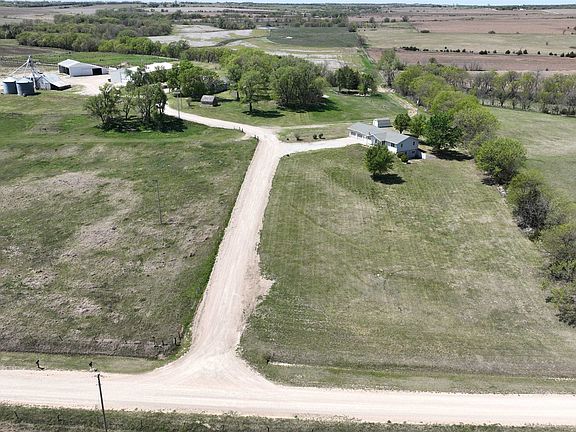 3rd image of 11969 Falcon Rd