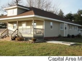 883 E 500 North Rd, Morrisonville, IL 62546