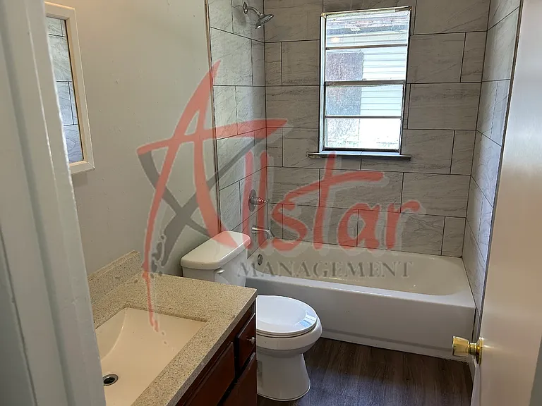 2336 Norman Ave — Photo 11