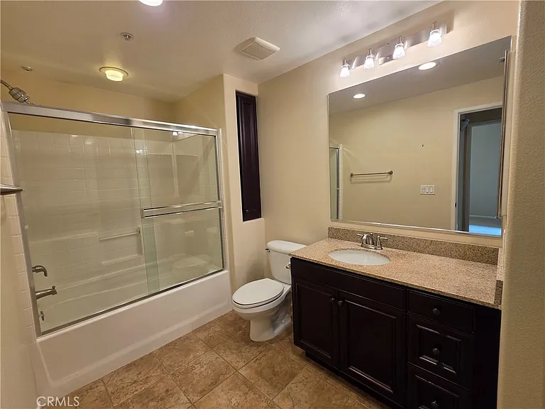3352 Watermarke Pl — Photo 2