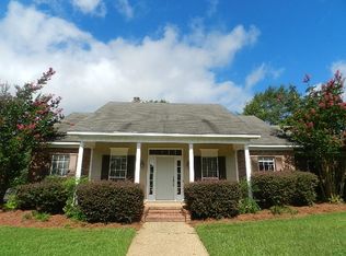 103 Parkview Ln, Brandon, MS 39047