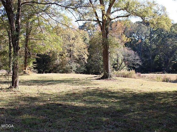 4th image of 1701 Blue Springs Rd