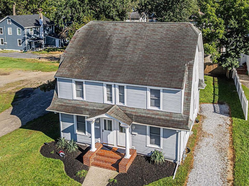 1st image of 108 Vine St