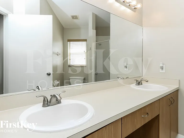 4652 Concordia Ln — Photo 11