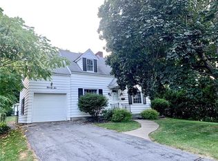 96 Hartford Ter, New Hartford, NY 13413