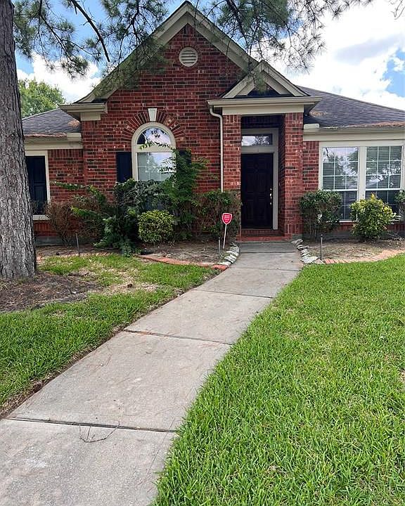 1st image of 3730 Temple Dr