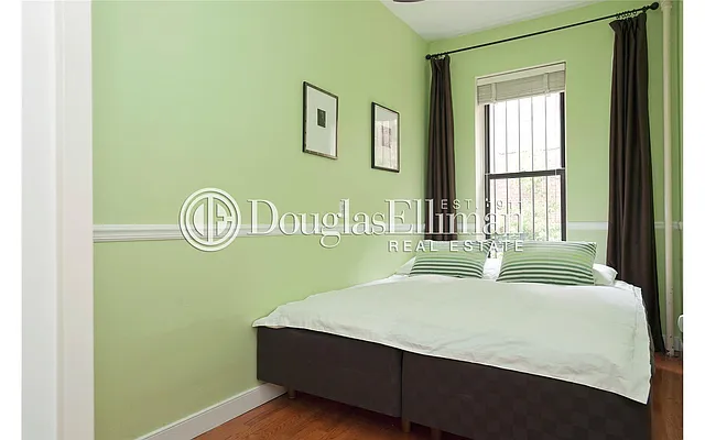 Sold by Douglas Elliman | media 16