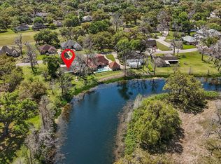 2261 Riverside Dr, West Columbia, TX 77486