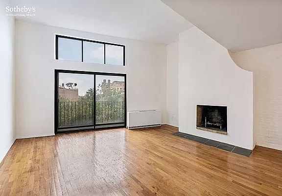 2nd image of 571 Hudson St APT 6C