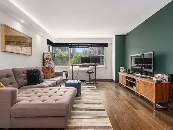 3rd image of 211 E 53rd St APT 6F