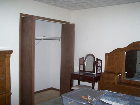 5th image of 231 Tanglewood Dr