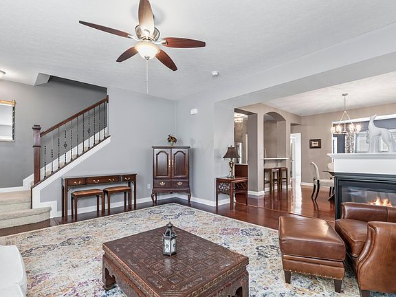 4th image of 5978 Trumhall Ave