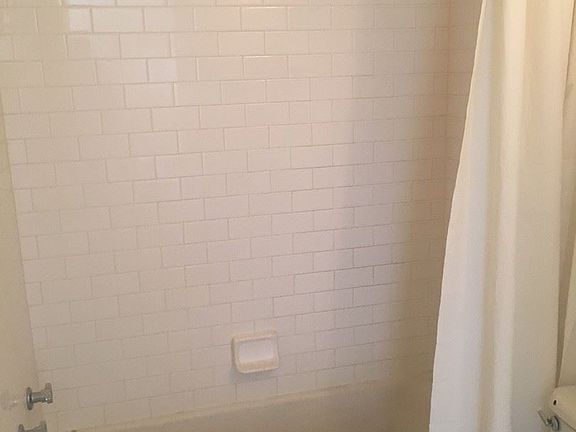 3rd image of 2640 2nd Ave S APT 25