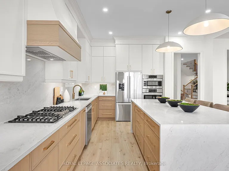 2215 Beckman Cres #UPPER — Photo 18