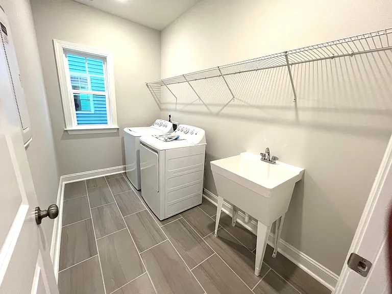 283 Edge Of Auburn Blvd — Photo 35