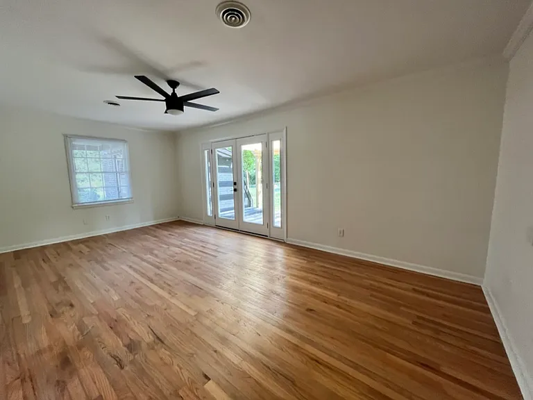 1066 College Station Rd — Photo 7