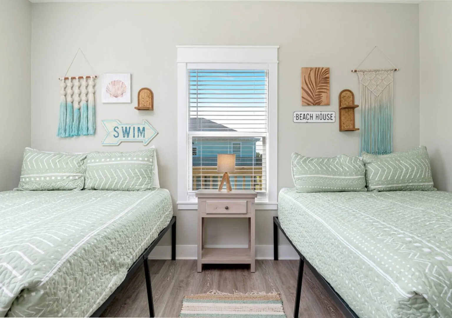 3 Bdr/3 Bth, King Bed, No Fees — Photo 4