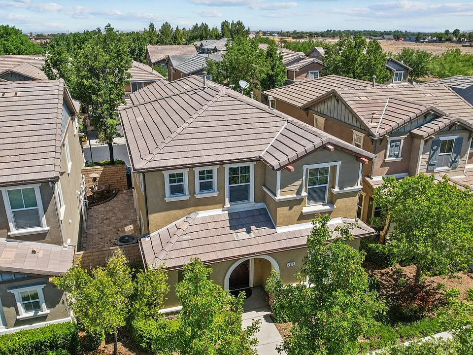 2658 Greenwood Ct