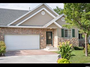 520 E Purple Lilac Ln, Sandy, UT 84070