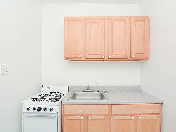 3rd image of 4851 N Damen Ave APT 205