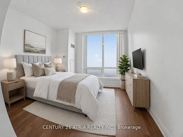 7165 Yonge St #Penthouse 09 — Photo 2