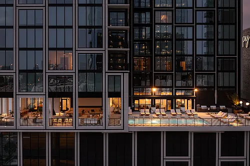 Emmi Midtown Photo 1