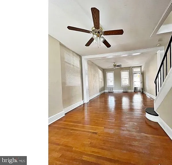 3 bed, 1.0 bath, 1525 sqft, $1,600 — Photo 2