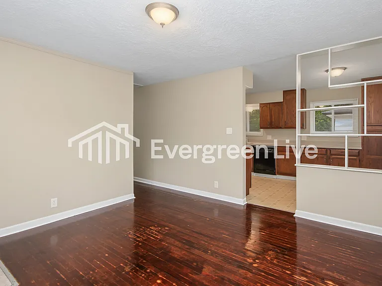 6632 W 13th St — Photo 2