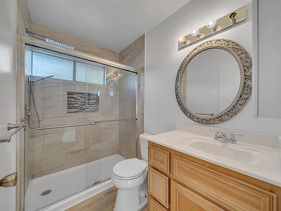 5th image of 8848 La Riviera Dr Unit B