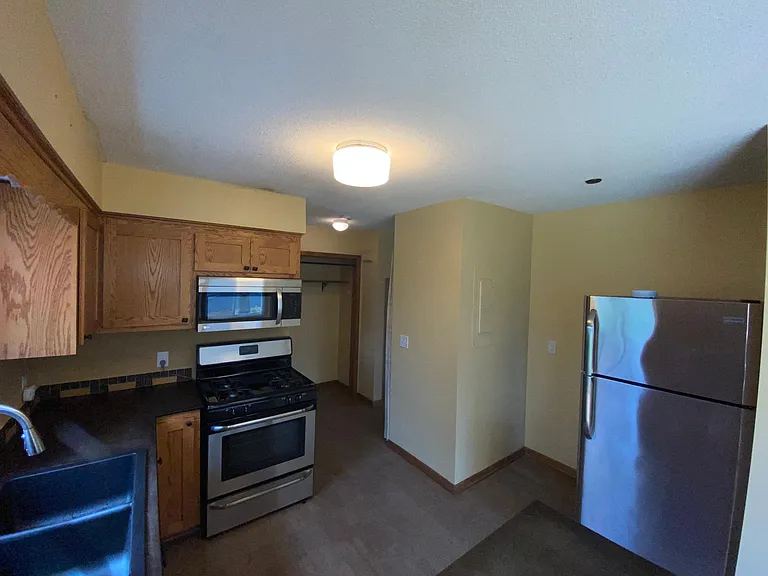 23945 Smithtown Rd — Photo 11